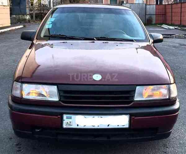 Opel Vectra 1992, 365,000 km - 2.0 l - Zaqatala