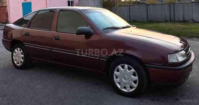 Opel Vectra 1992, 365,000 km - 2.0 l - Zaqatala