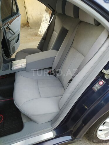 Mercedes E 240 2001, 356,813 km - 2.4 л - Sumqayıt