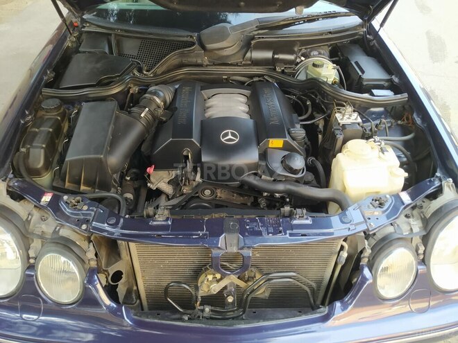 Mercedes E 240 2001, 356,813 km - 2.4 л - Sumqayıt