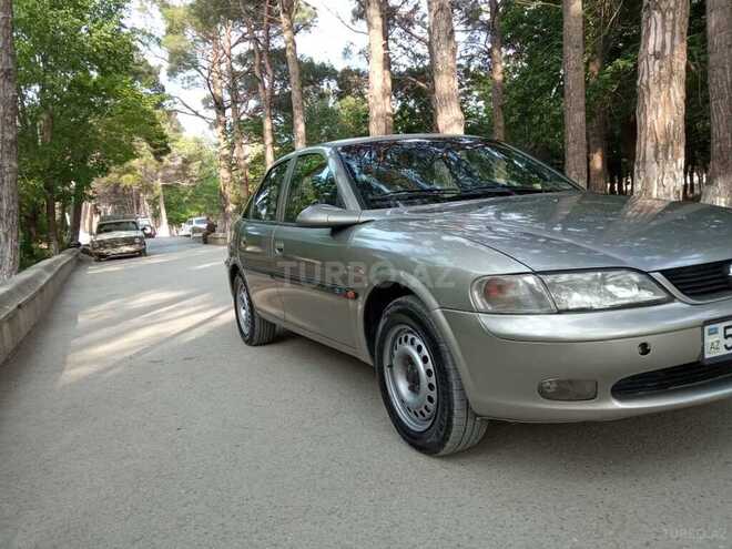 Opel Vectra 1996, 246,247 km - 2.0 l - Sumqayıt