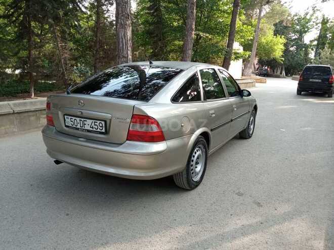 Opel Vectra 1996, 246,247 km - 2.0 l - Sumqayıt