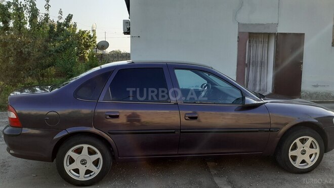 Opel Vectra 1996, 250,000 km - 2.0 л - Zərdab