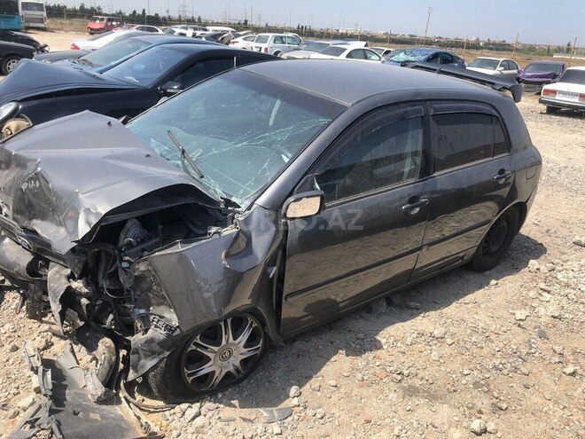 Toyota Corolla 2005, 250,000 km - 1.4 l - Bakı