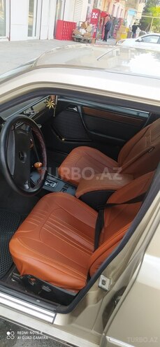 Mercedes E 230 1990, 620,000 km - 2.3 л - Bakı