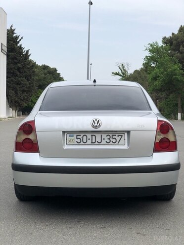 Volkswagen Passat 2003, 261,000 km - 1.8 л - Bakı