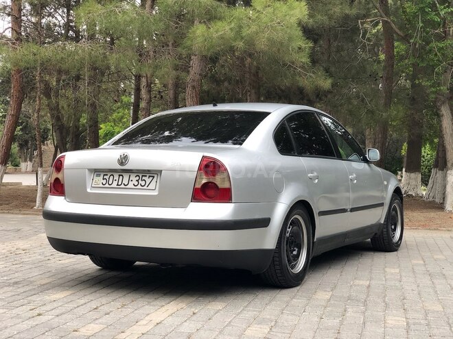 Volkswagen Passat 2003, 261,000 km - 1.8 л - Bakı