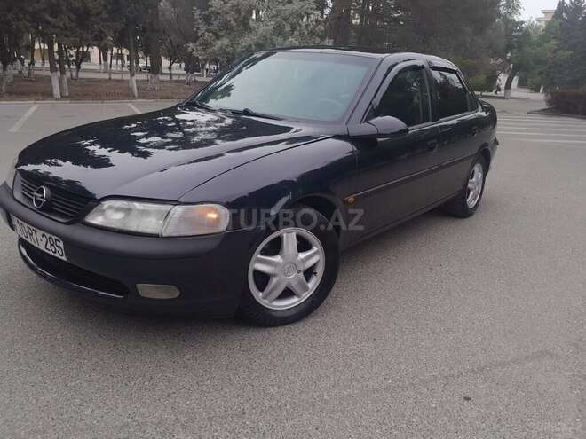 Opel Vectra 1996, 290,000 km - 2.0 l - Sumqayıt