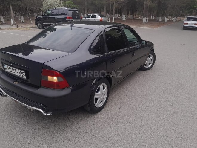 Opel Vectra 1996, 290,000 km - 2.0 l - Sumqayıt
