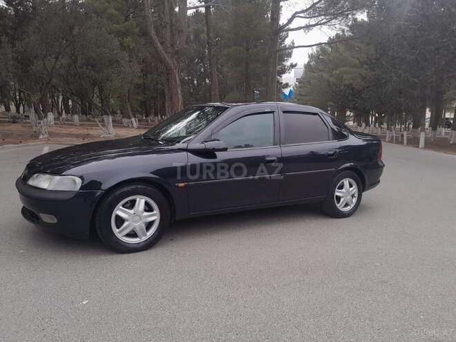 Opel Vectra 1996, 290,000 km - 2.0 l - Sumqayıt