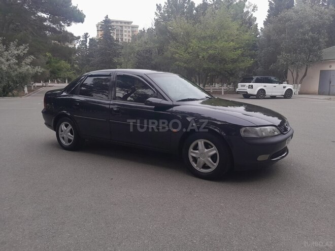 Opel Vectra 1996, 290,000 km - 2.0 l - Sumqayıt