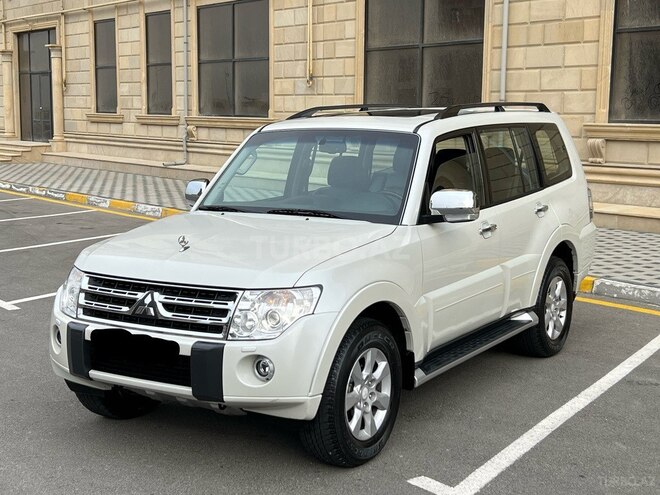 Mitsubishi Pajero 2009, 161,000 km - 3.5 л - Sumqayıt