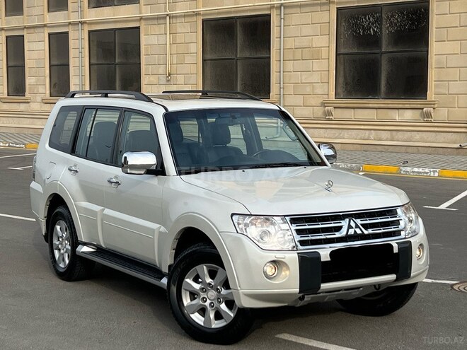 Mitsubishi Pajero 2009, 161,000 km - 3.5 л - Sumqayıt