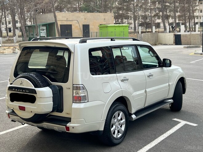 Mitsubishi Pajero 2009, 161,000 km - 3.5 л - Sumqayıt