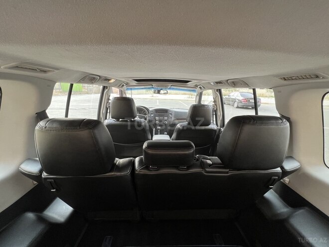 Mitsubishi Pajero 2009, 161,000 km - 3.5 л - Sumqayıt