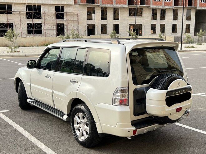 Mitsubishi Pajero 2009, 161,000 km - 3.5 л - Sumqayıt