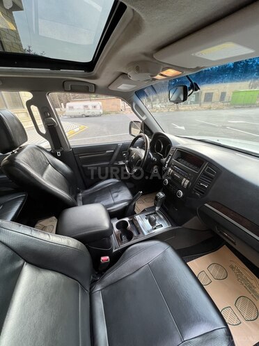 Mitsubishi Pajero 2009, 161,000 km - 3.5 л - Sumqayıt