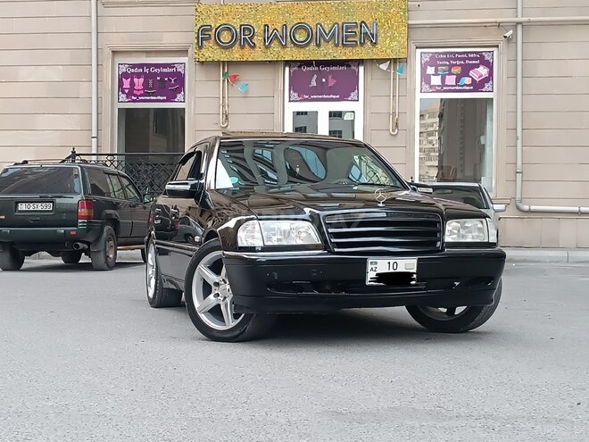 Mercedes C 240 1999, 326,565 km - 2.4 л - Bakı