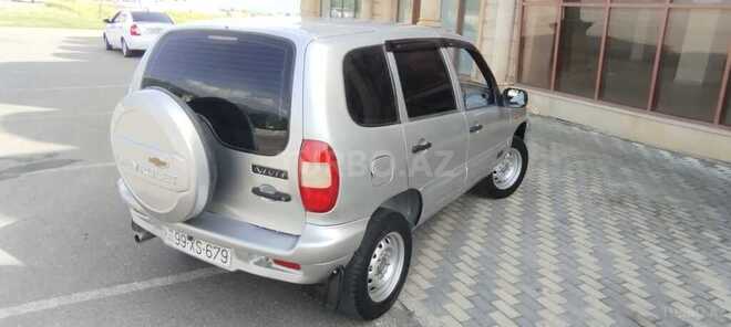 Chevrolet Niva 2003, 274,000 km - 1.7 л - İsmayıllı