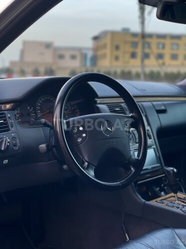 Mercedes E 240 2000, 328,000 km - 2.6 l - Bakı