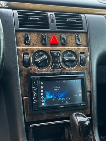 Mercedes E 240 2000, 328,000 km - 2.6 l - Bakı