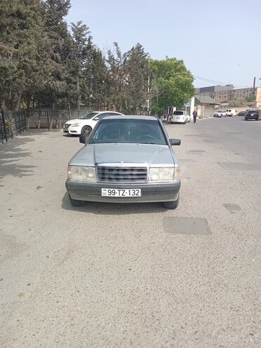 Mercedes 190 1992, 253,698 km - 1.8 л - Bakı