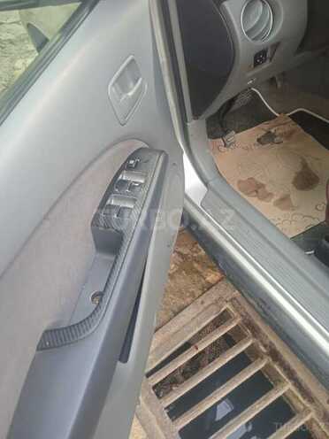 Mitsubishi Airtrek 2002, 258,000 km - 2.0 l - Yevlax