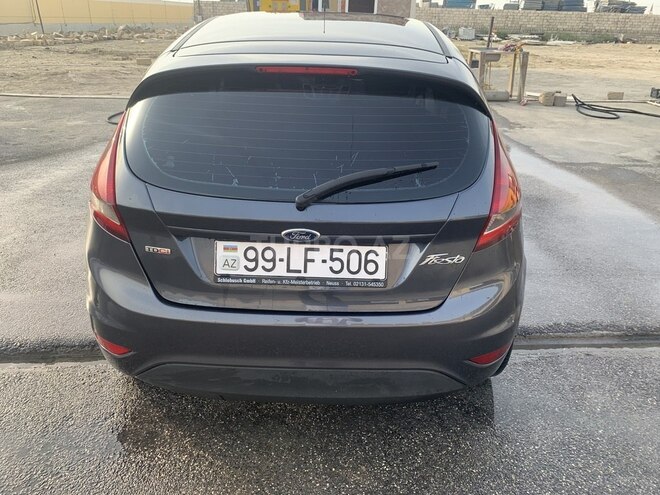 Ford Fiesta 2010, 200,000 km - 1.4 l - Bakı
