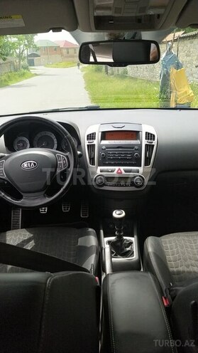 Kia Ceed 2009, 290,000 km - 1.6 л - Bakı