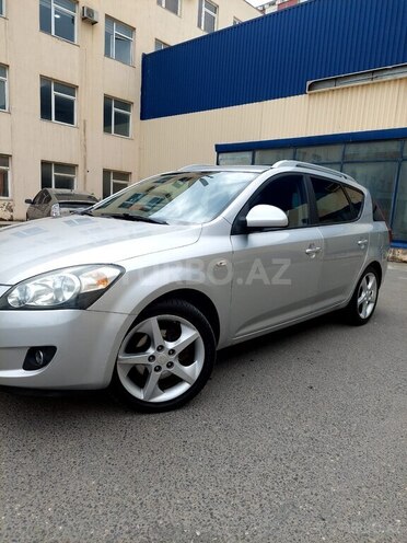 Kia Ceed 2009, 290,000 km - 1.6 л - Bakı
