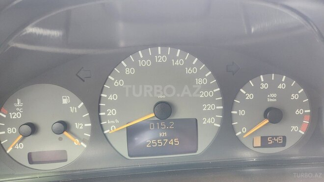 Mercedes E 240 2000, 256,000 km - 2.4 l - Bakı