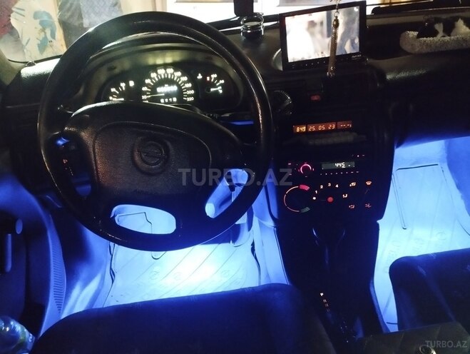 Opel Astra 1994, 249,146 km - 1.6 l - Bakı