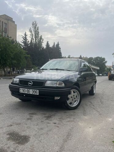 Opel Astra 1994, 249,146 km - 1.6 l - Bakı