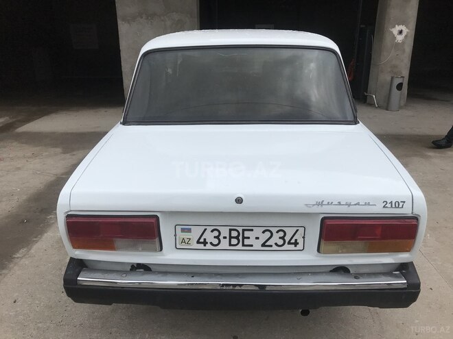LADA (VAZ) 2107 1985, 10,000 km - 1.6 l - Salyan