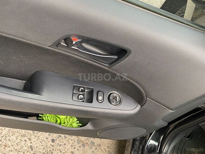 Hyundai i30 2011, 223,000 km - 1.4 l - Bakı