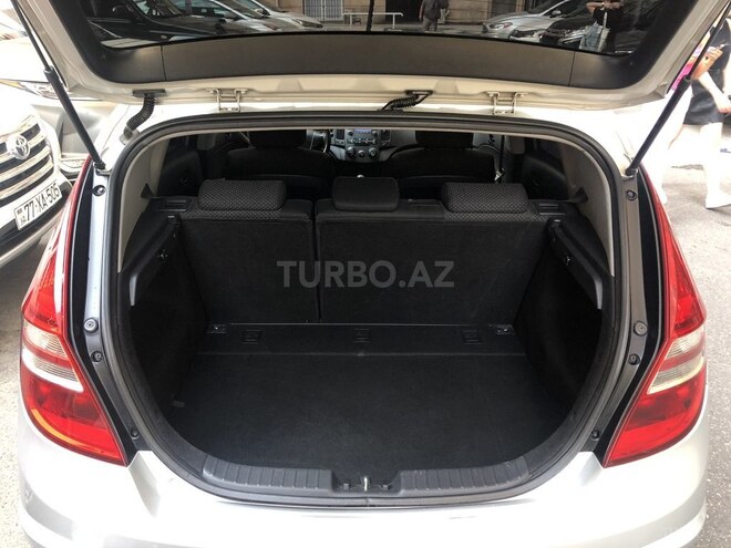 Hyundai i30 2010, 215,000 km - 1.6 l - Bakı