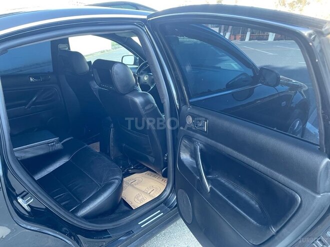 Volkswagen Passat 2003, 235,684 km - 1.8 л - Sumqayıt