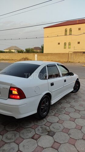 Opel Vectra 1999, 328,139 km - 1.8 л - Sumqayıt