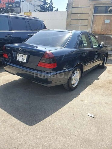 Mercedes C 200 2000, 217,000 km - 2.0 l - Bakı