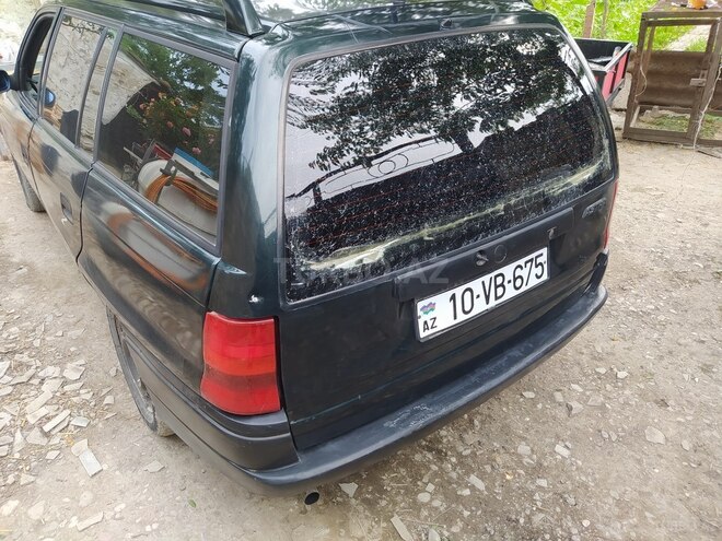 Opel Astra 1995, 360,000 km - 1.6 l - Xudat