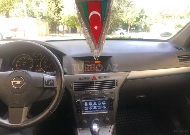 Opel Astra 2006, 250,000 km - 1.8 л - Bakı