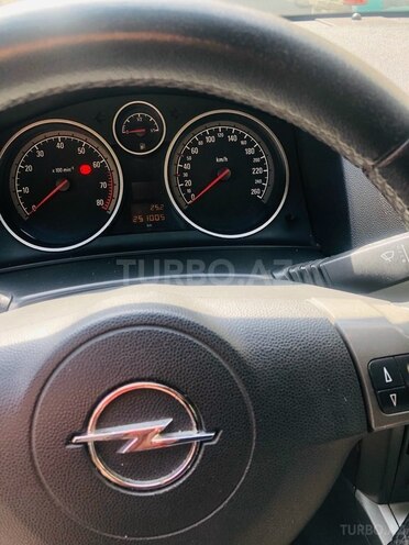 Opel Astra 2006, 250,000 km - 1.8 л - Bakı