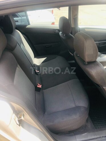 Opel Astra 2006, 250,000 km - 1.8 л - Bakı