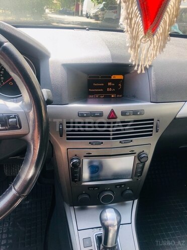 Opel Astra 2006, 250,000 km - 1.8 л - Bakı