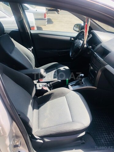 Opel Astra 2006, 250,000 km - 1.8 л - Bakı