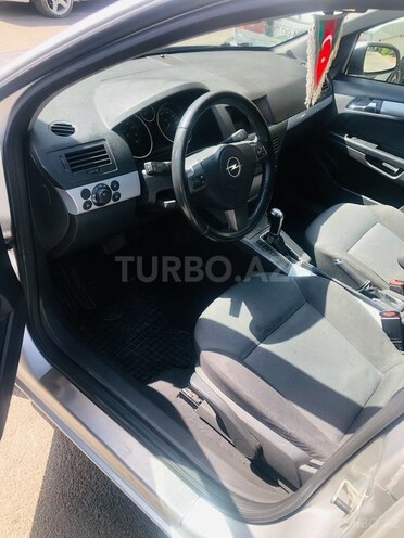 Opel Astra 2006, 250,000 km - 1.8 л - Bakı