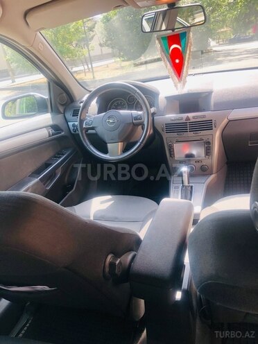 Opel Astra 2006, 250,000 km - 1.8 л - Bakı