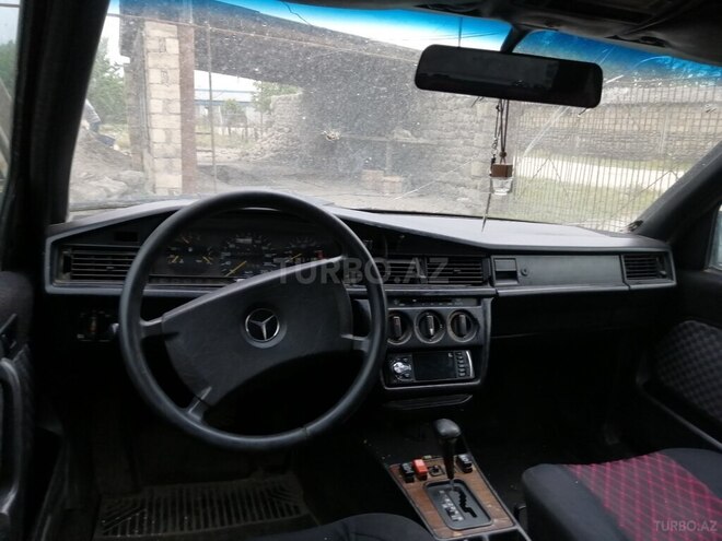 Mercedes 190 1991, 318,000 km - 1.8 л - Lənkəran
