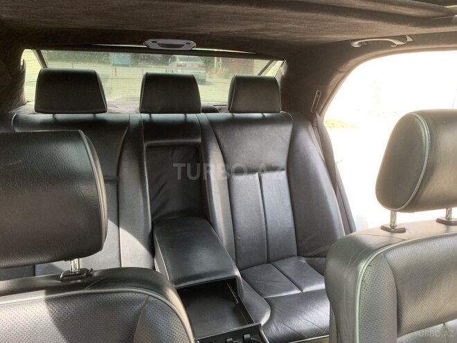 Mercedes E 320 2001, 94,851 km - 3.2 l - Bakı