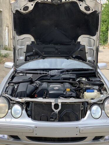 Mercedes E 320 2001, 94,851 km - 3.2 l - Bakı